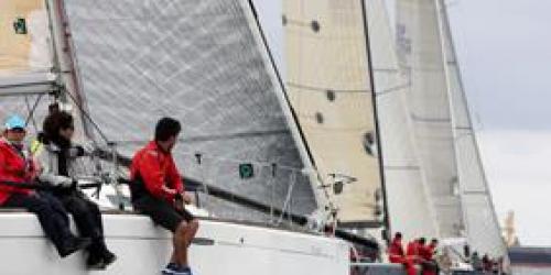 La XII Regata SURNE Trofeo Eskarra señala el inicio de las grandes pruebas del verano